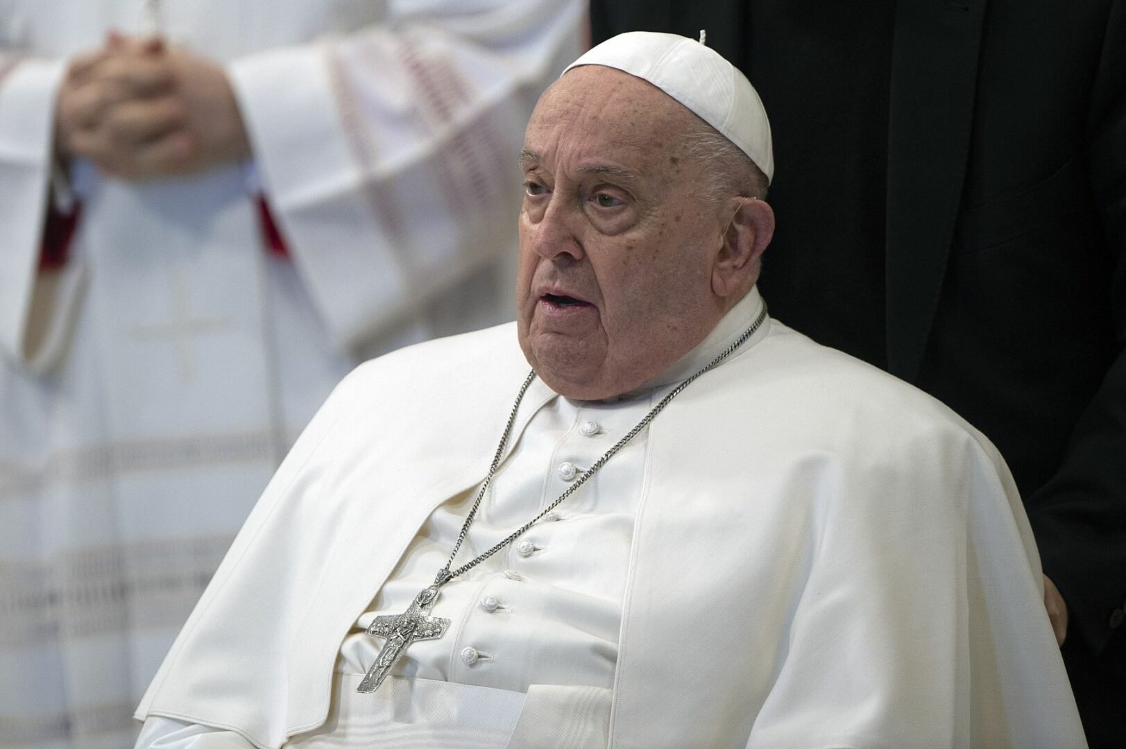 Papa “Dobbiamo disarmare la terra, diplomazia ha bisogno di nuova linfa” Papa “Dobbiamo disarmare la terra, diplomazia ha bisogno di nuova linfa”