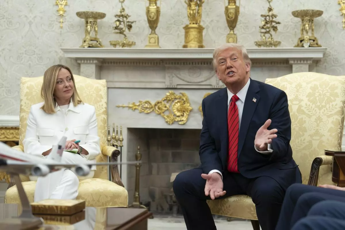Meloni-Trump “Rafforzare l’alleanza strategica tra Italia e Usa” Meloni-Trump “Rafforzare l’alleanza strategica tra Italia e Usa”