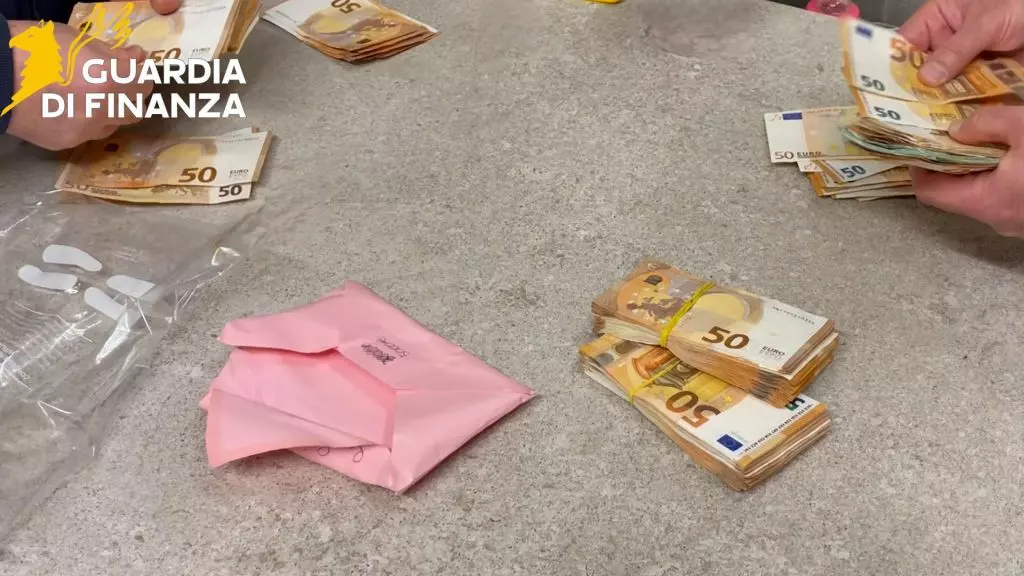 Mafia, sequestrati beni per 1,3 milioni ad esponenti clan di Adrano Mafia, sequestrati beni per 1,3 milioni ad esponenti clan di Adrano