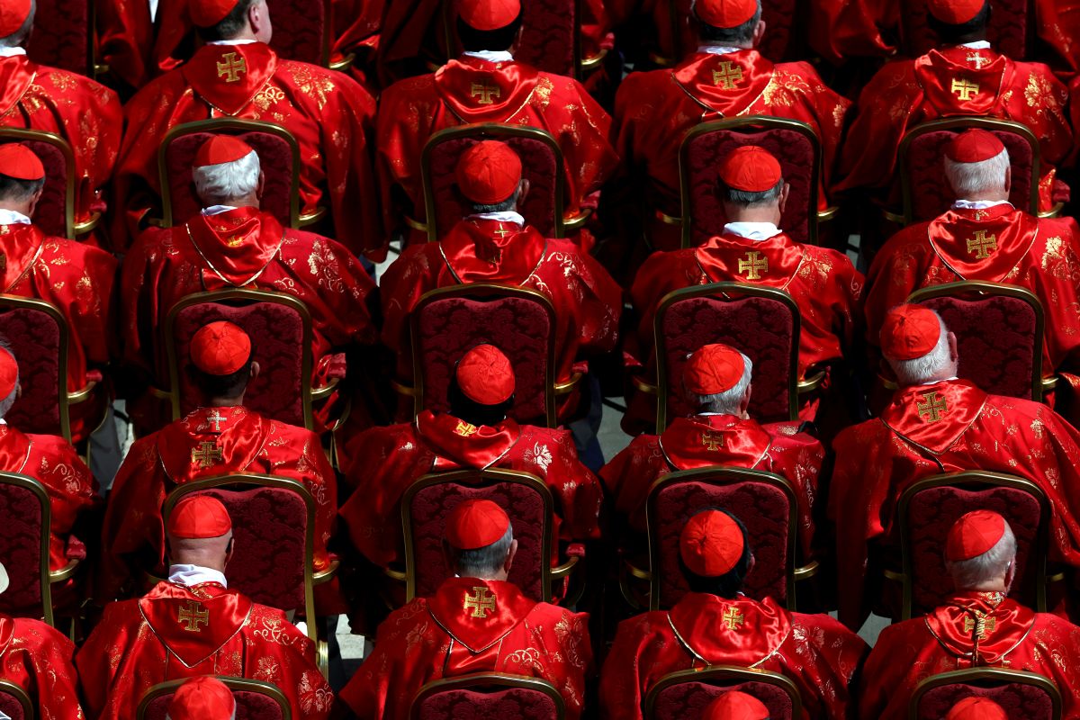 Cardinali “Proseguire e custodire il magistero di Papa Francesco” Cardinali “Proseguire e custodire il magistero di Papa Francesco”
