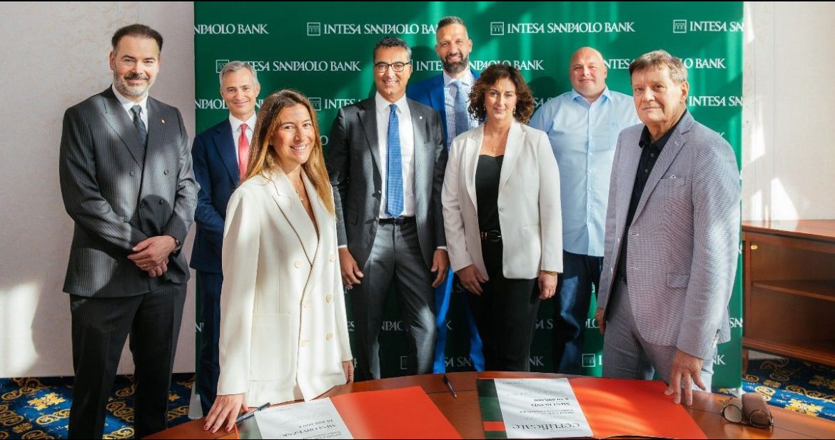 Intesa Sanpaolo Bank Slovenia sottoscrive mini-bond di Incom da 10 mln Intesa Sanpaolo Bank Slovenia sottoscrive mini-bond di Incom da 10 mln