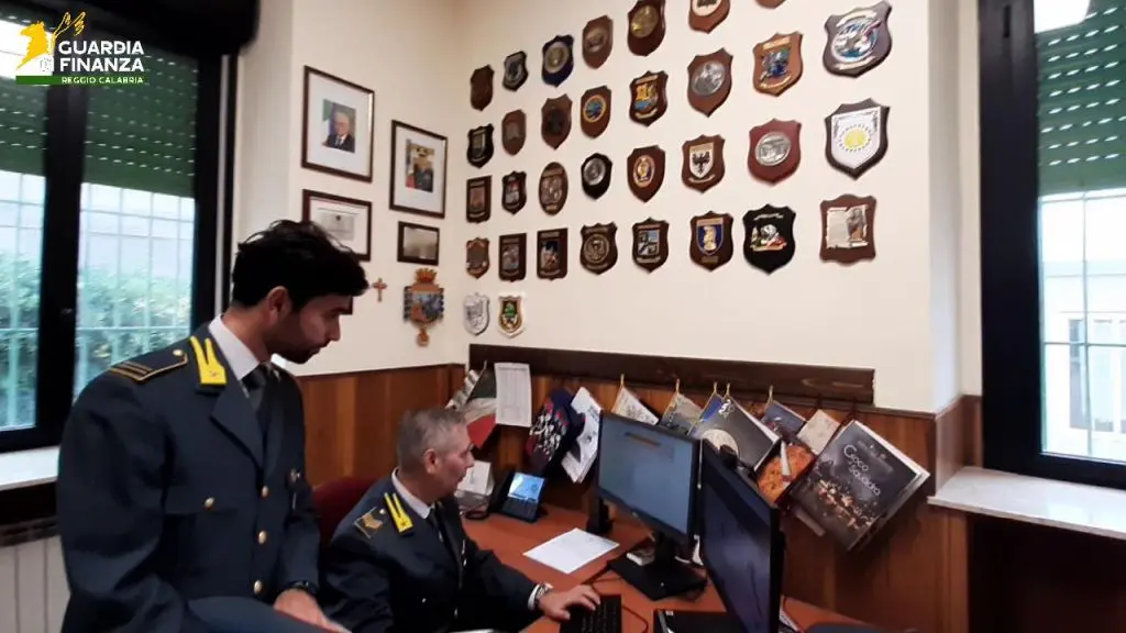 ‘Ndrangheta, sequestrati beni per 1 milione a imprenditore della Locride ‘Ndrangheta, sequestrati beni per 1 milione a imprenditore della Locride