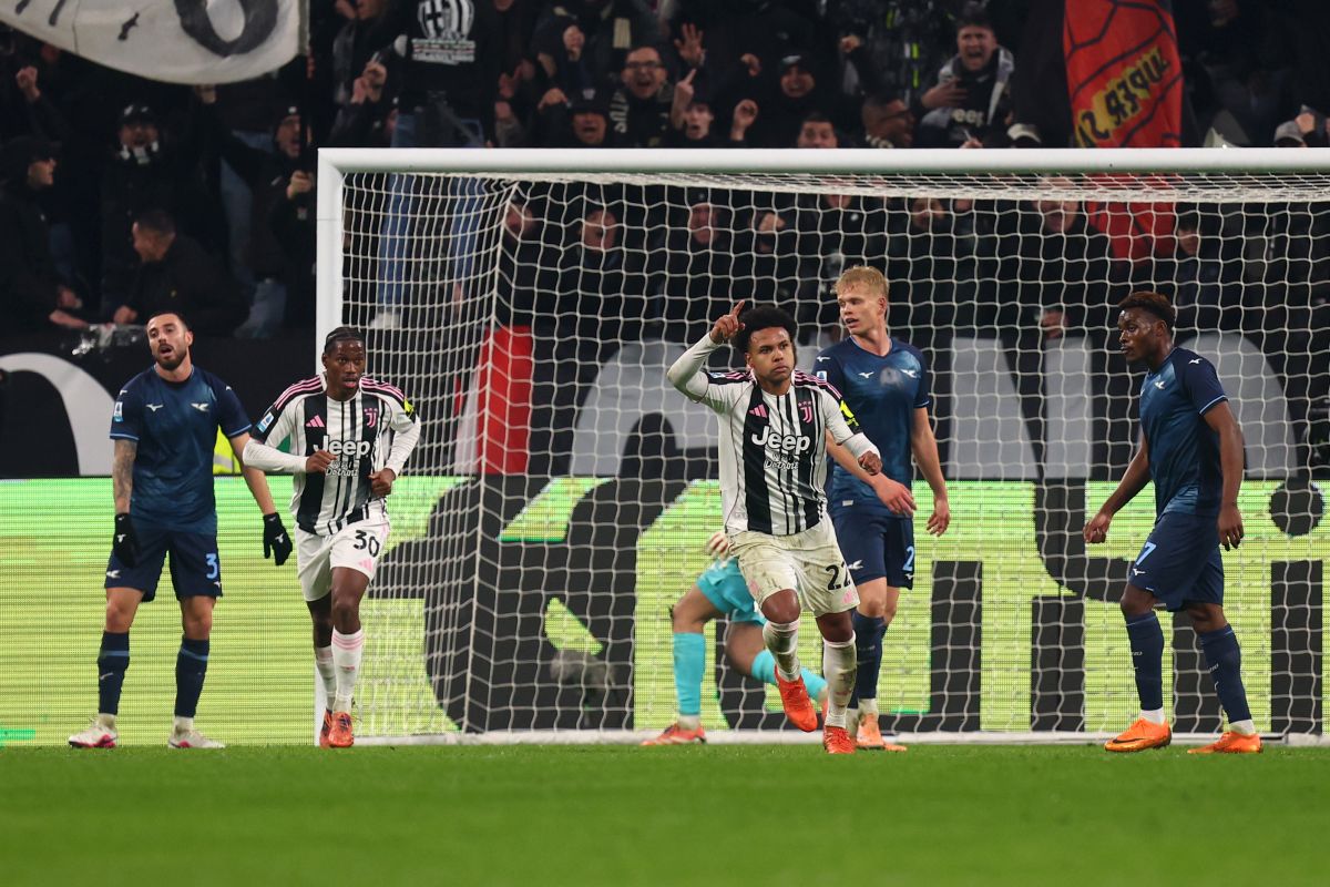 Kalulu salva la Juve e beffa la Lazio al 96°, a Torino finisce 2-2