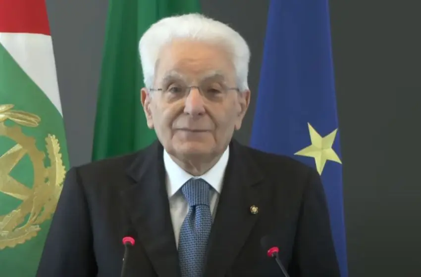 Mattarella “L’Ia opportunità da governare valorizzando le competenze”